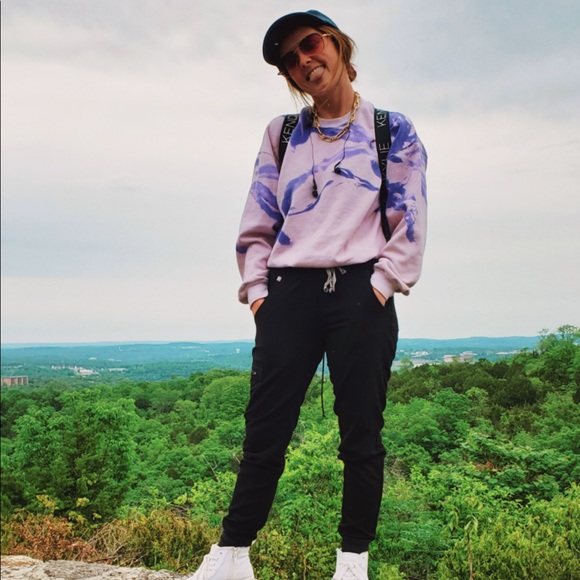 Meet your Posher, Cassandra - Picture 2 of 9